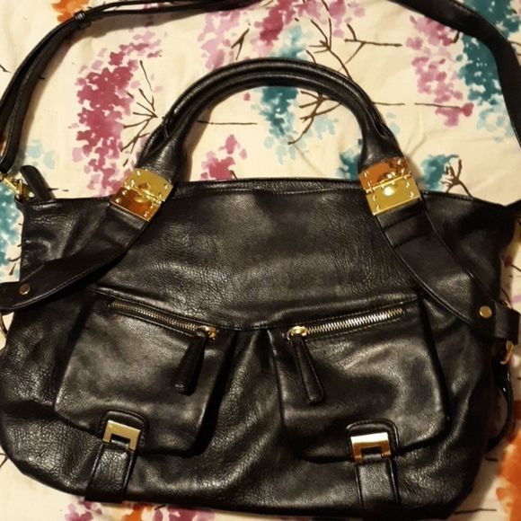 Large Black Purse w Gold Hardware & Strap - Picture 2 of 8